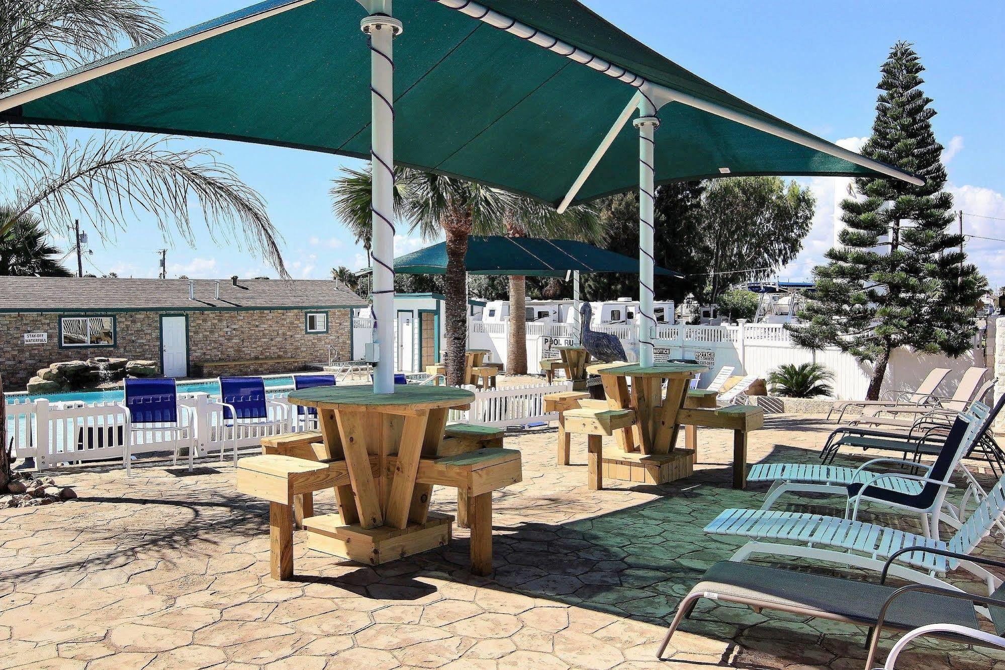 Tropic Island Resort Port Aransas Exterior foto